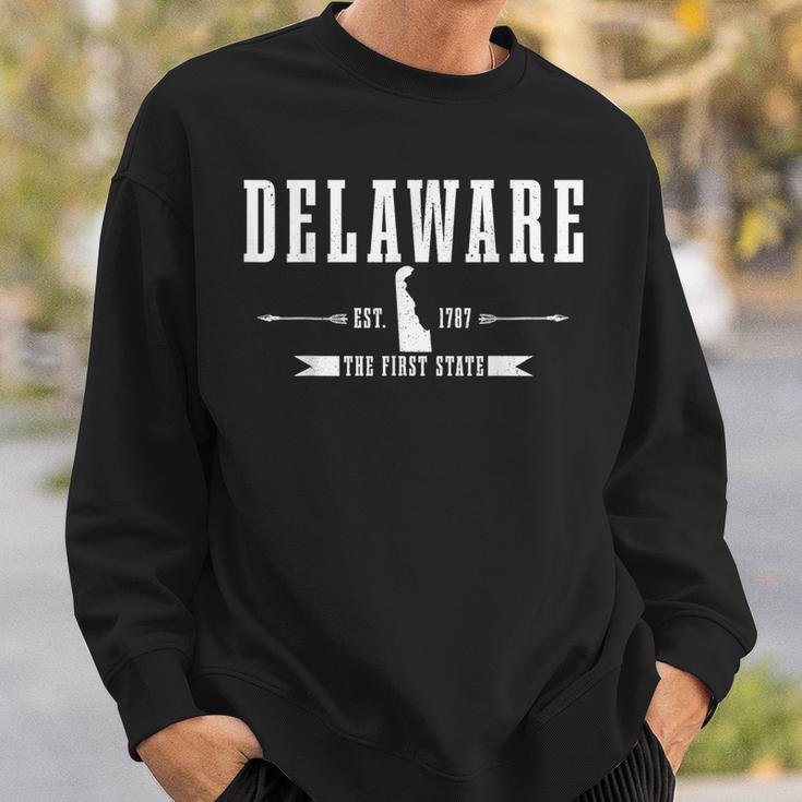 Delaware Est 1787 The First State Pride State Map Vintage Sweatshirt Gifts for Him