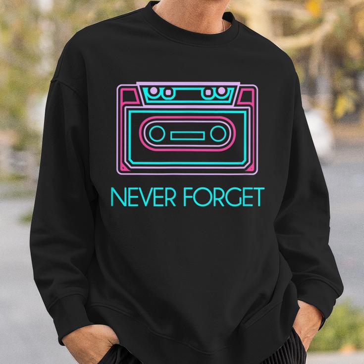 Never Forget Retro Cassette 80S 90S Outfit Sweatshirt Geschenke für Ihn