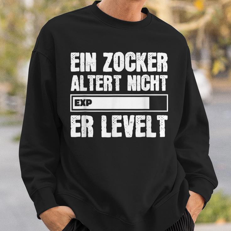 Gamer Birthday Saying Ein Zocker Altert Nicht Er Levelt Sweatshirt Geschenke für Ihn