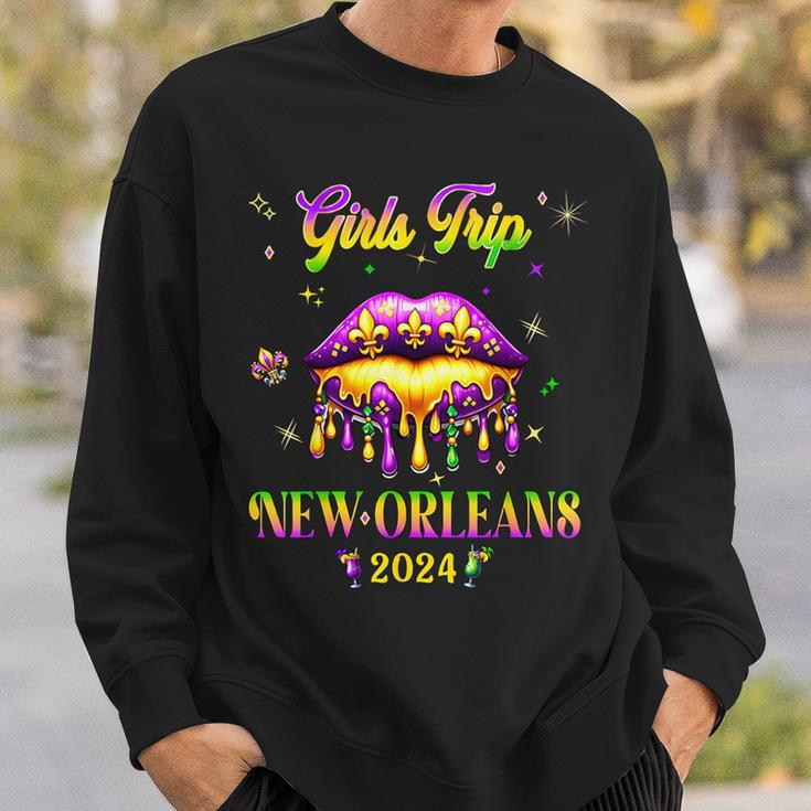 Girls's Trip New Orleans 2024 Mardi Gras Mask Friends Sweatshirt Gifts for Him