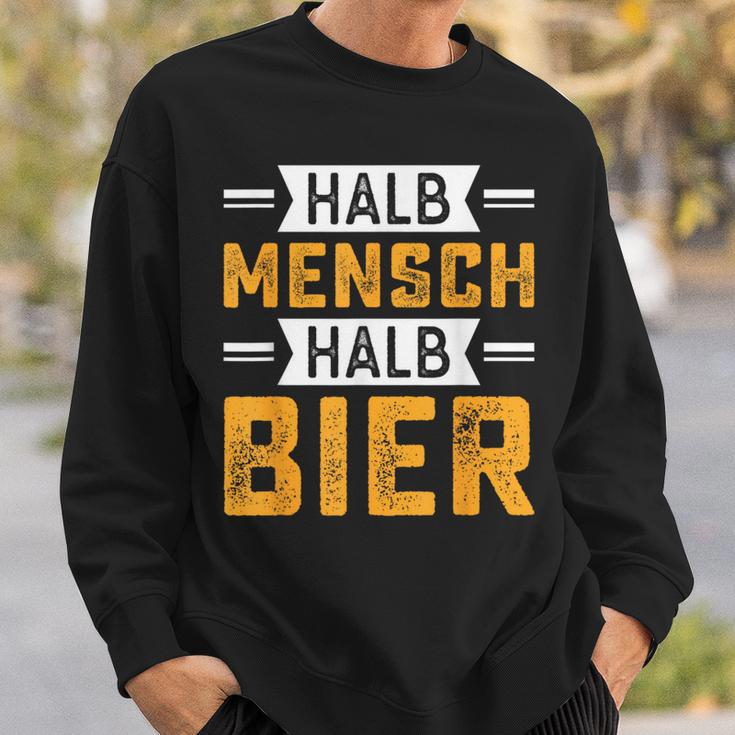 Halb Mensch Halb Bier Sweatshirt, Lustiges Spruch-Sweatshirt für Bierliebhaber Geschenke für Ihn