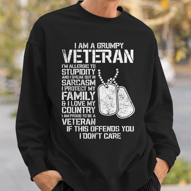 I'm A Grumpy Old Veteran Fathers Day Papa Veterans Day Sweatshirt Gifts for Him