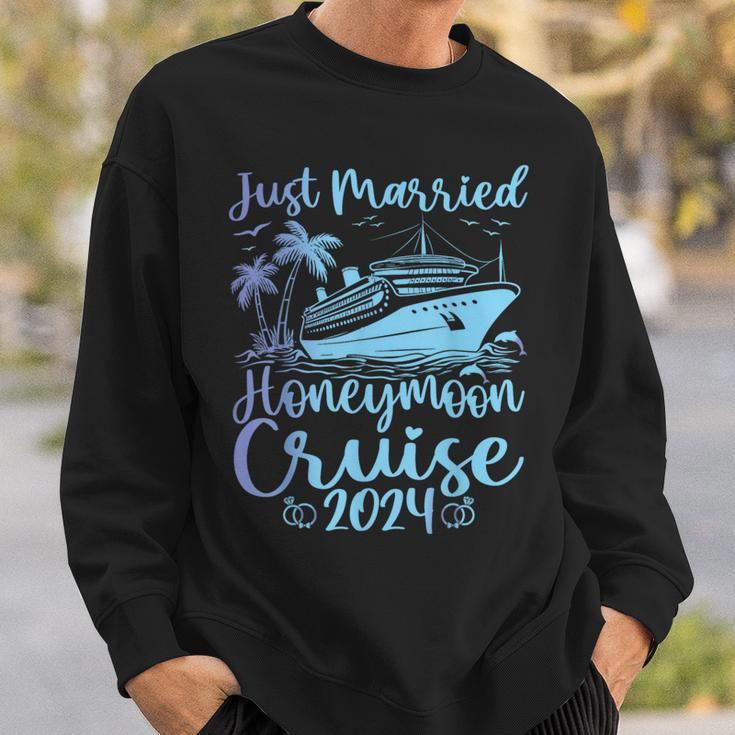 Just Married 2024 Wedding Ring Matching Honeymoon Cruise Sweatshirt Gifts for Him