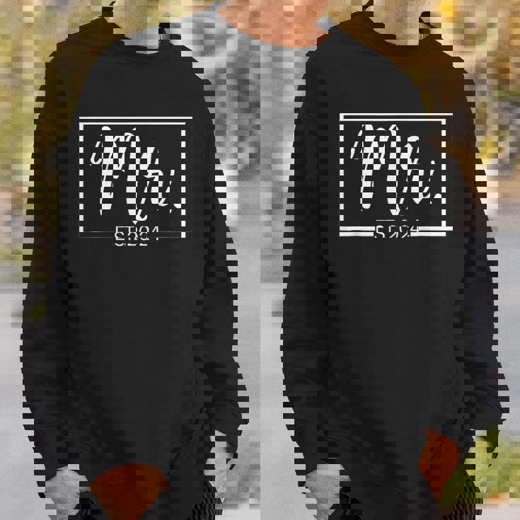 Mr Est 2024 Just Married Wedding Hubby Mr & Mrs Sweatshirt Gifts for Him