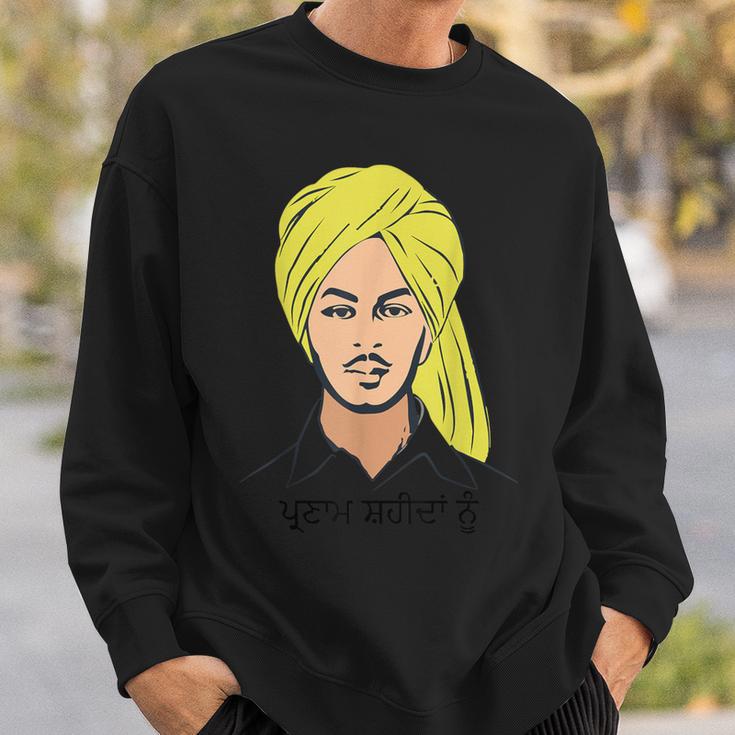 Parnam Shaheeda Nu Shaheed Bhagat Singh Indian Patriotic Sweatshirt Gifts for Him