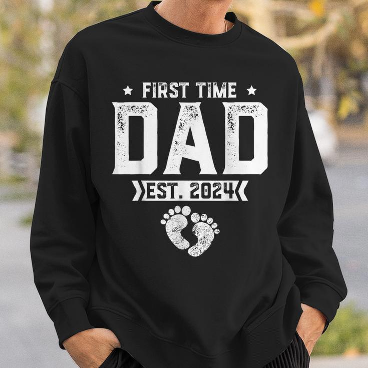 Promoted To Dad Est 2024 First Time Dad Father's Day Sweatshirt Gifts for Him