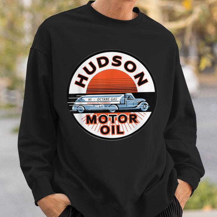 Retro Vintage Gas Station Hudson Motor Oil Car Bikes Garage Sweatshirt Gifts for Him