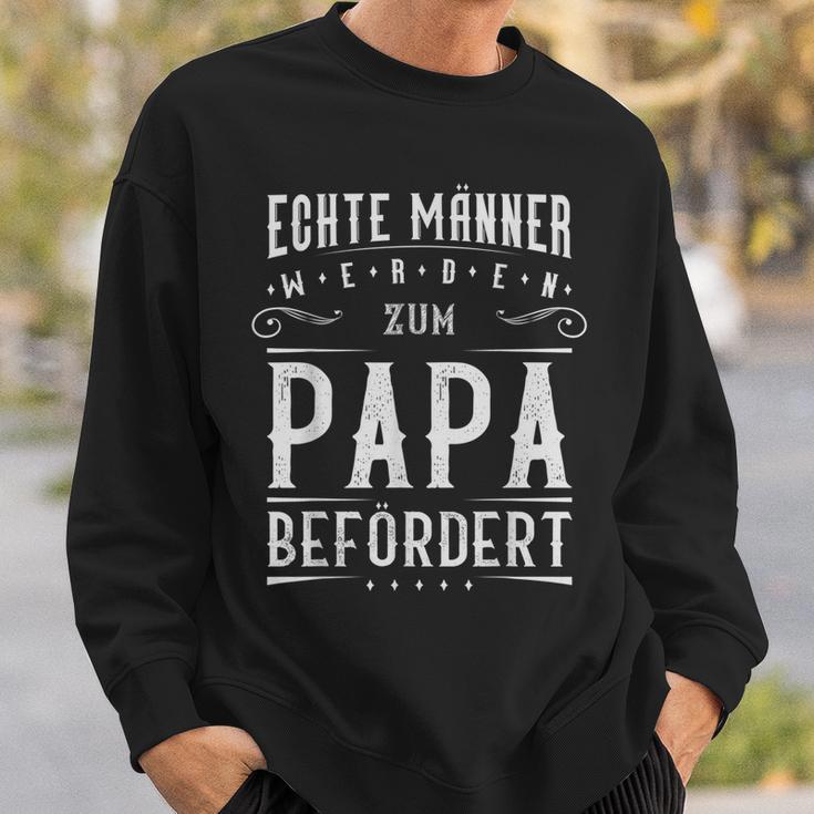 Saying For Papa Zur Geburt Frischgebackener Papa Classic Sweatshirt Geschenke für Ihn