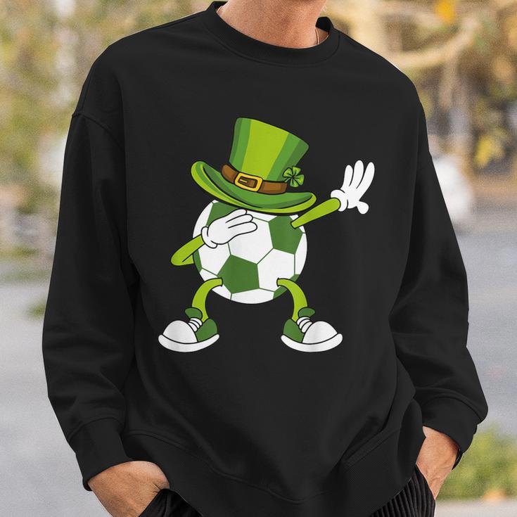 Soccer Boy St Paddys Day Leprechaun Hat Dabbing Soccer Ball Sweatshirt Gifts for Him