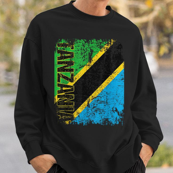 Tanzania Flag Vintage Distressed Tanzania Sweatshirt Gifts for Him