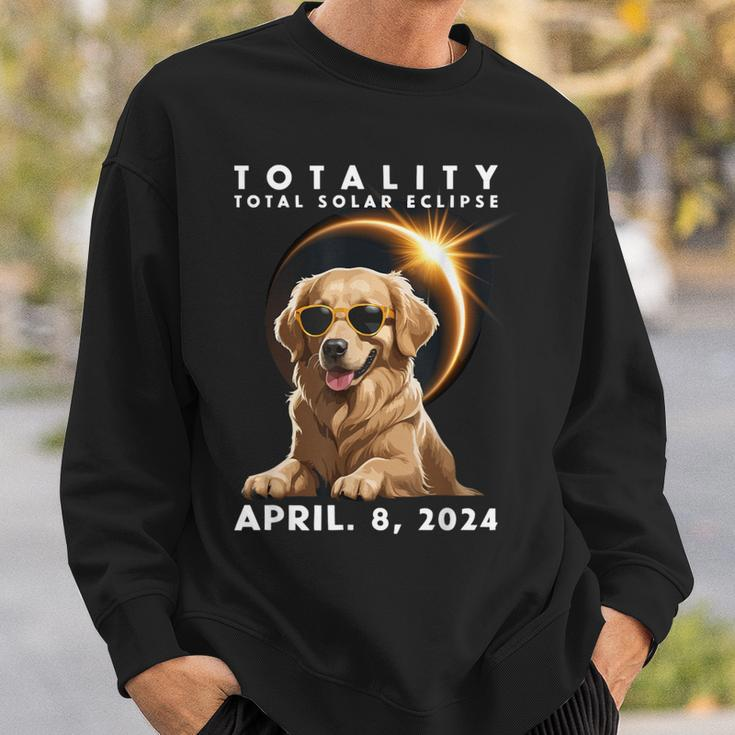 Total Solar Eclipse April 8 2024 Dog Golden Retriever Lover Sweatshirt Gifts for Him
