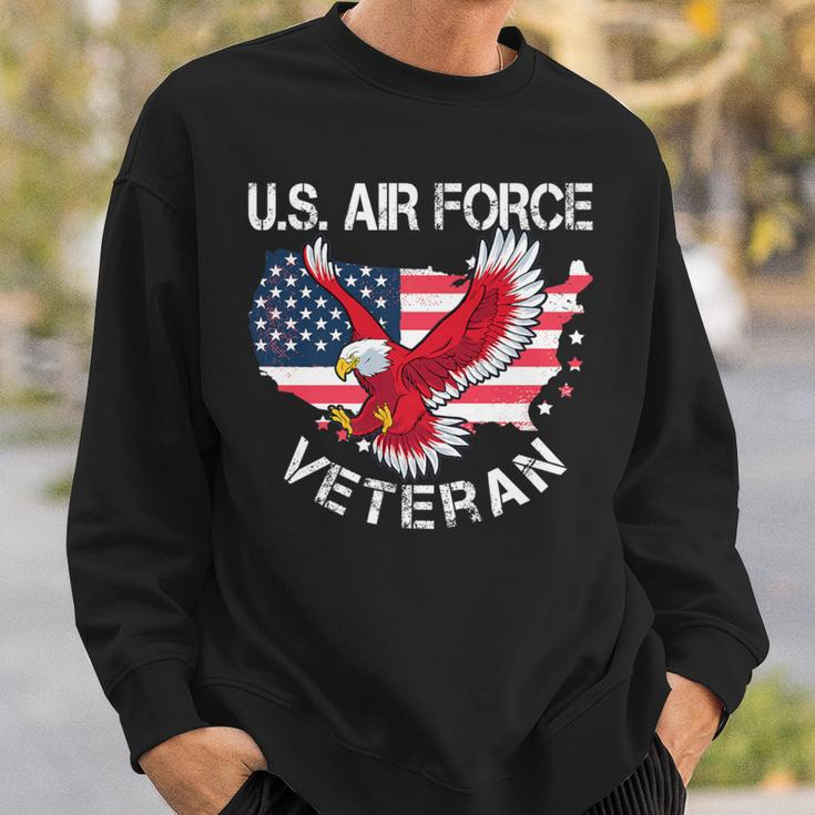 Us Air Force Veteran A Fine Man And Patriot For Veterans Sweatshirt Gifts for Him