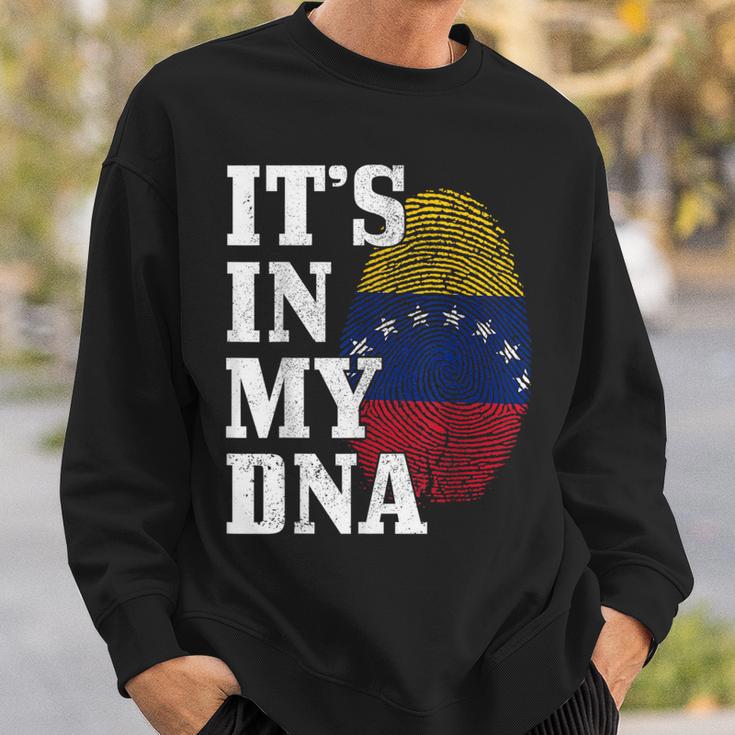 Venezuela It's In My Dna Flag Pride Roots Vintage Venezuelan Sweatshirt Gifts for Him