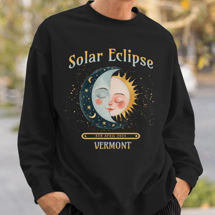 Vermont Total Solar Eclipse 2024 Totality Souvenir Retro Sweatshirt Gifts for Him
