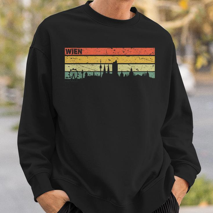 Vienna Vintage Skyline Retro City Austria Austria Sweatshirt Geschenke für Ihn