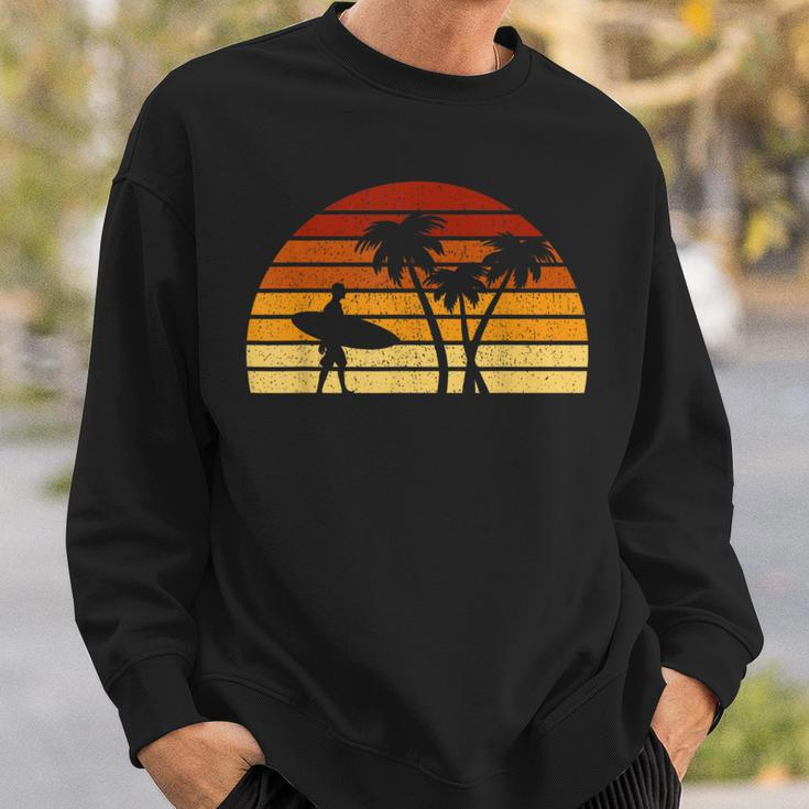 Vintage Sun Surfing For Surfers And Surfers Sweatshirt Geschenke für Ihn
