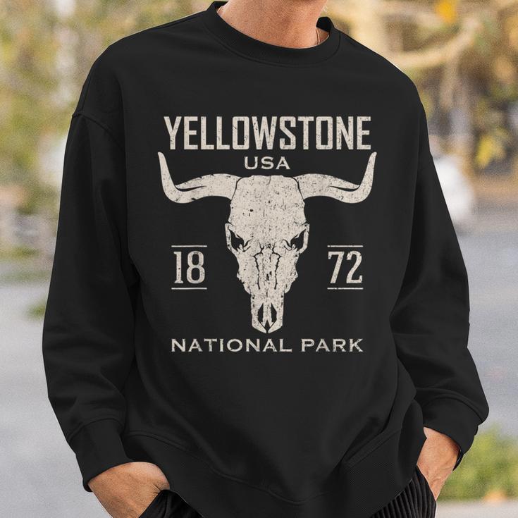 Yellowstone National Park Bison Skull Buffalo Vintage Sweatshirt Gifts for Him