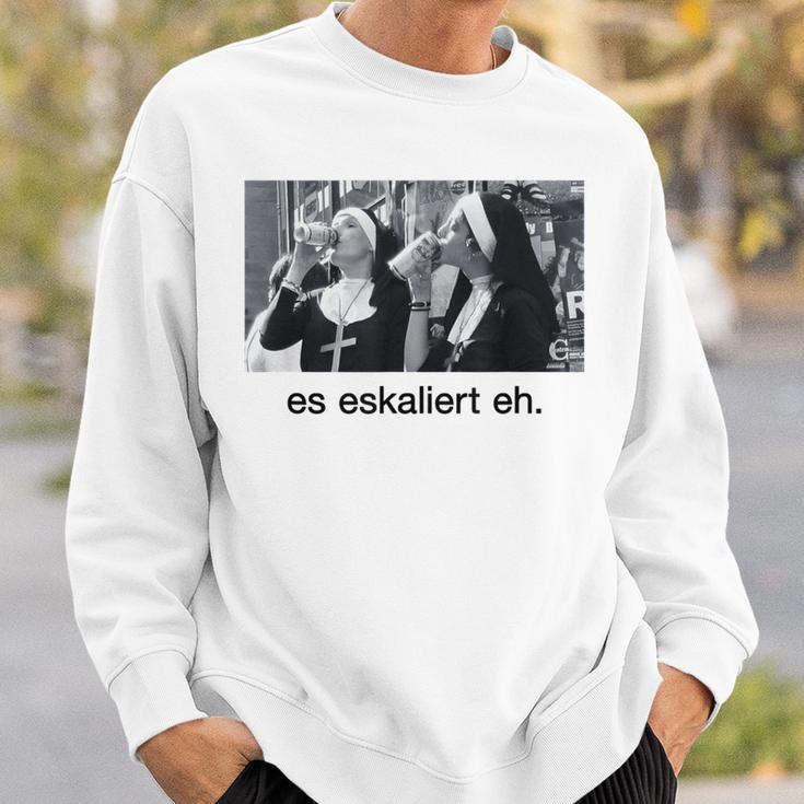 With Escaliert Eh Nonnen Trink German Language S Sweatshirt Geschenke für Ihn
