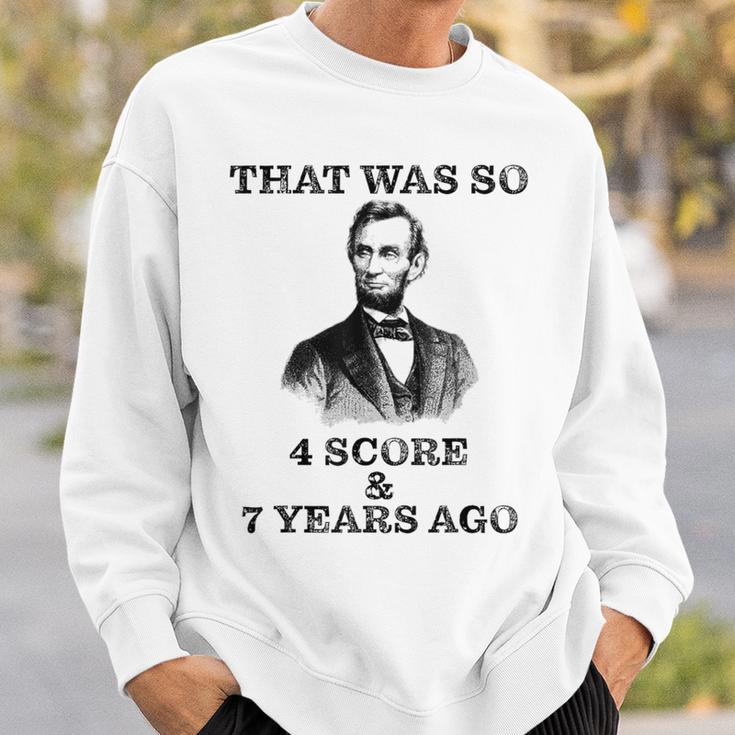 Hipster Abe Lincoln Vintage Style DistressedSweatshirt Gifts for Him