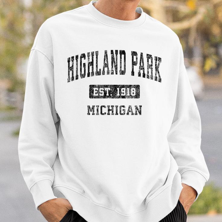 Highland Park Michigan Mi Vintage Sports Black Sweatshirt Gifts for Him