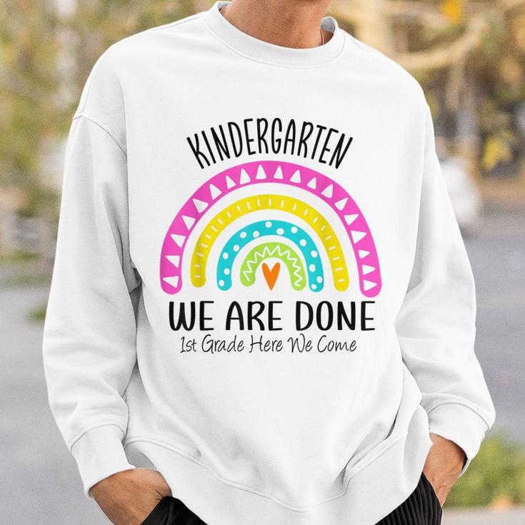 Kindergarten Abschluss 1 Klasse Hier Kommen Wir Regenbogen Sweatshirt Geschenke für Ihn