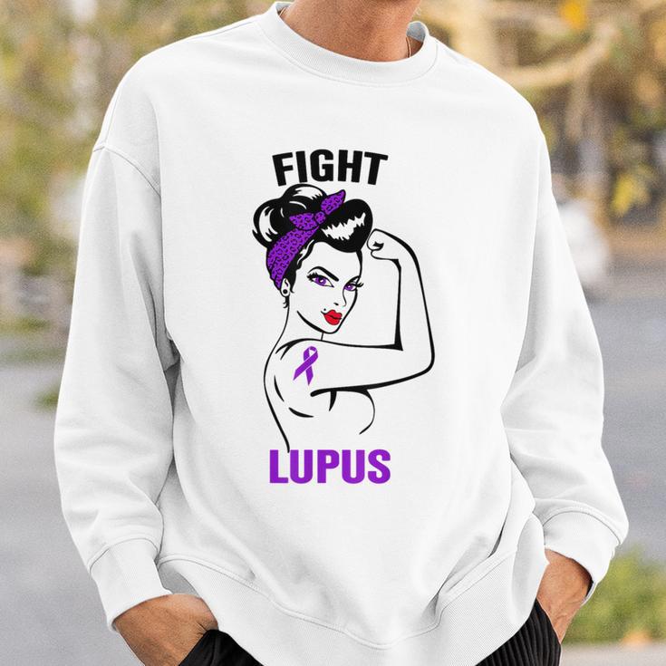 Im Mai Tragen Wir Lila Frauen Lupus Bewusstseinsmonat Sweatshirt Geschenke für Ihn