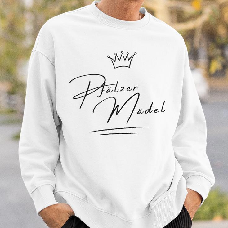 Pfälzer Mädchen – Pfälzer Mädchen – Pfalz – Pfälzer Weinfest Sweatshirt Geschenke für Ihn