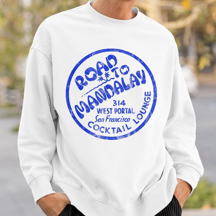 San Francisco California Vintage Restaurant Bar Advertising Sweatshirt Gifts for Him