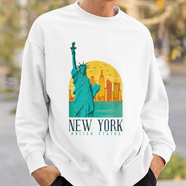 Statue Of Liberty Retro Vintage New York City Nyc Ny Sweatshirt Gifts for Him