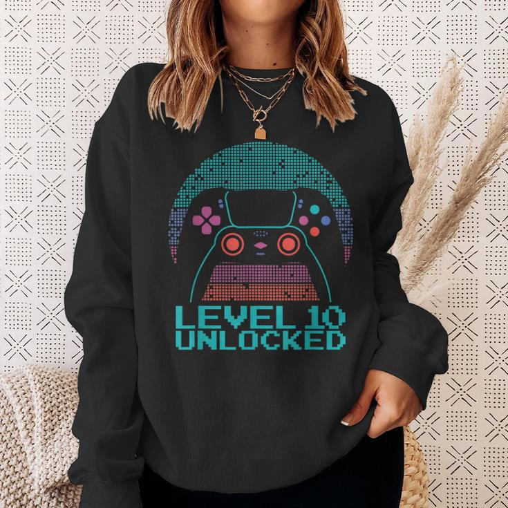 10 Year Old Gamer Gaming 10Th Birthday Level 10 Unlocked Sweatshirt Gifts for Her