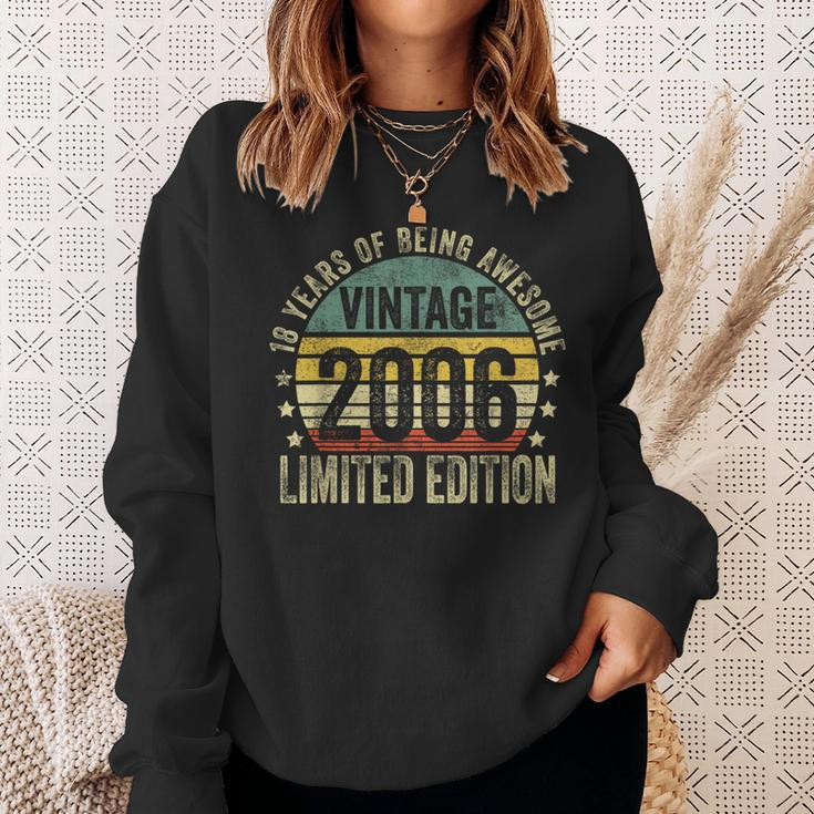 18 Year Old Vintage 2006 Limited Edition 18Th Birthday Sweatshirt Gifts for Her