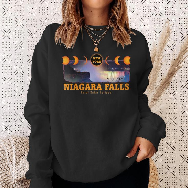 2024 Niagara Falls New York Total Solar Eclipse Souvenir Sweatshirt Gifts for Her