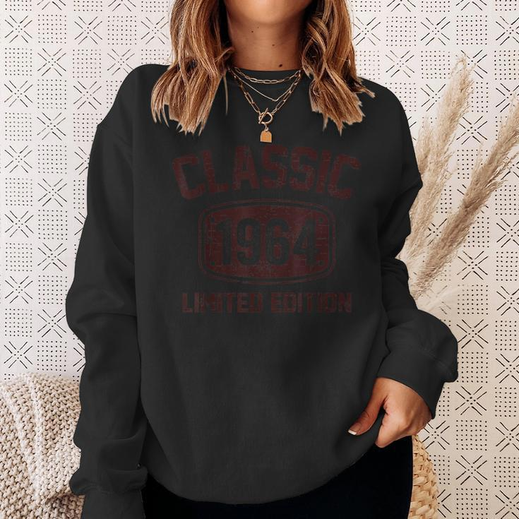 60 Years Old Classic 1964 Limited Edition 60Th Birthday Sweatshirt Gifts for Her