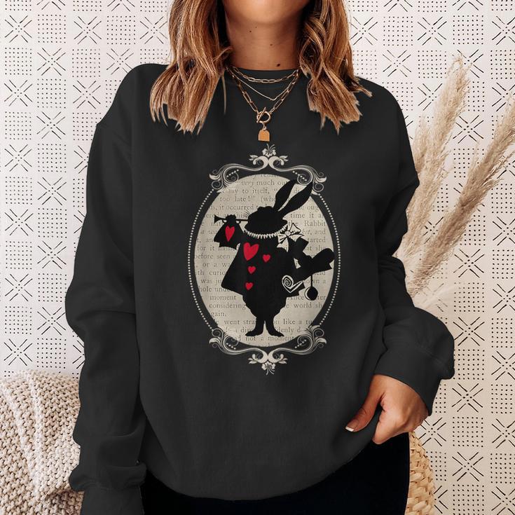 Alice In Wonderland Rabbit Vintage Sweatshirt Geschenke für Sie