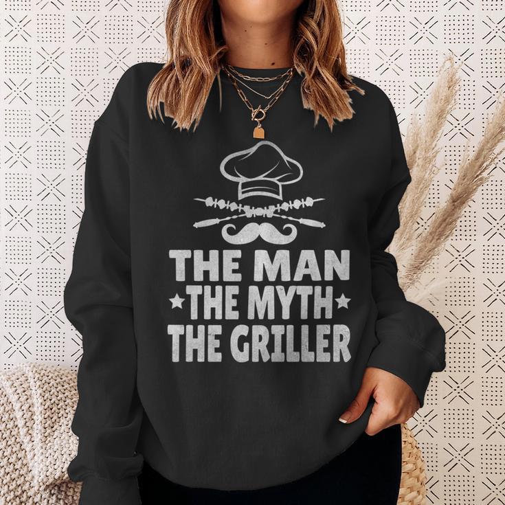 Bbq Der Mann Der Mythos Der Griller Lustiger Papaatertag Sweatshirt Geschenke für Sie