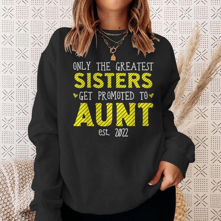 The Best Sisters Become Aunts 2022 Sweatshirt Gifts for Her