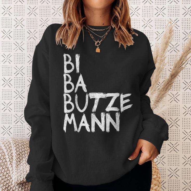 Biba Butzemann Schwarzes Sweatshirt, Graffiti-Schrift Design Geschenke für Sie