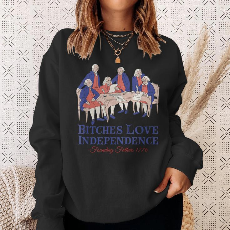 Bitches Love Independence 4Th Of July Sweatshirt Gifts for Her