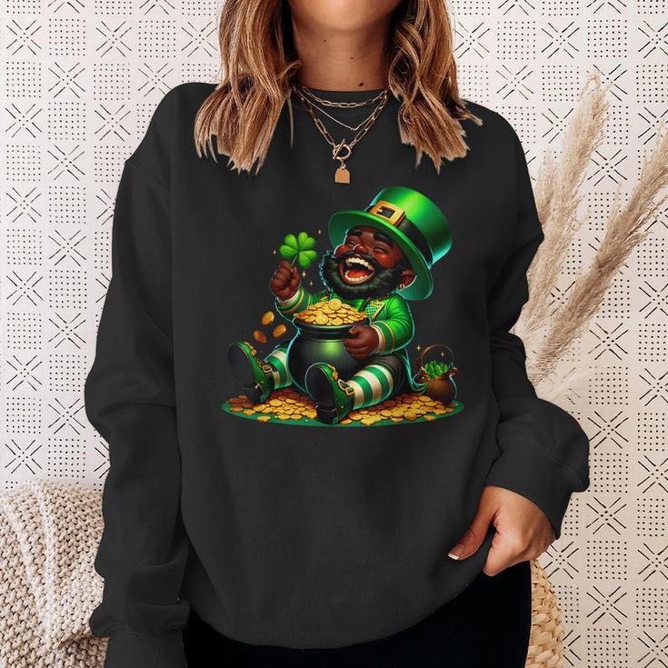 Black African American Leprechaun Saint Patrick's Day Sweatshirt Gifts for Her