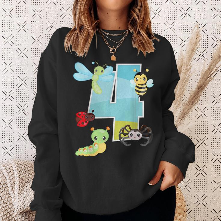 Bugs And Insects Nature Lover 4 Year Old 4Th Birthday Party Sweatshirt Gifts for Her