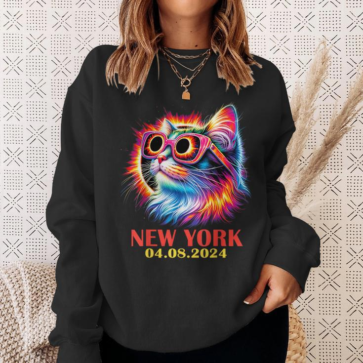 Cat Total Solar Eclipse 2024 New York With Eclipse Glasses Sweatshirt Gifts for Her