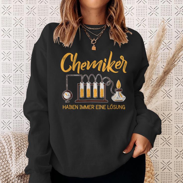 Chemics Always Solution Chemie Scientist Uni Laboratory Sweatshirt Geschenke für Sie