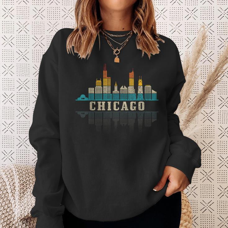 Chicago Skyline Illinois Vintage Pride Retro Sweatshirt Gifts for Her