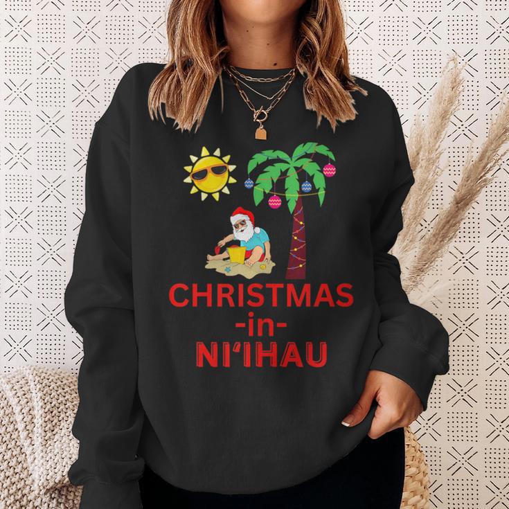 Christmas In Ni'ihau Deck The Palm Trees Hawaii Vacation Sweatshirt Gifts for Her