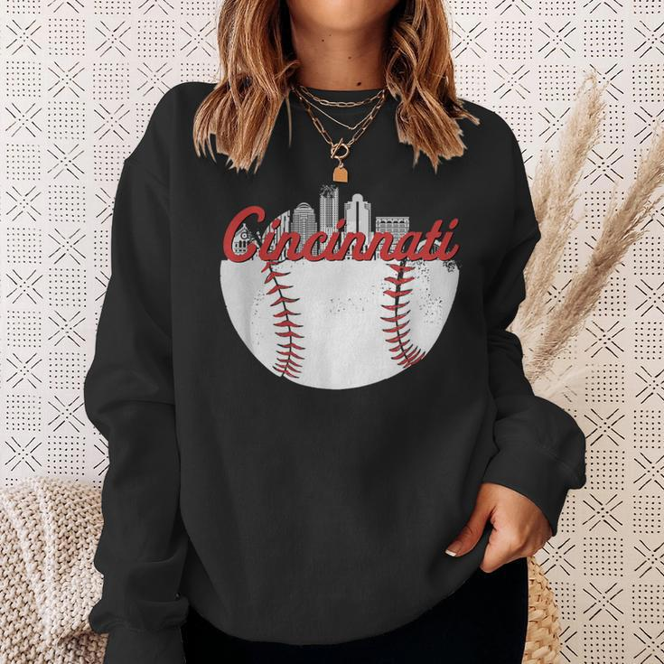 Cincinnati Skyline Cityscape Baseball Retro Vintage Sweatshirt Gifts for Her