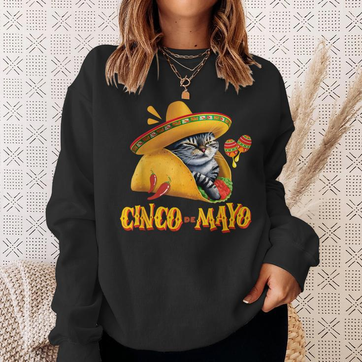 Cinco De Mayo Mexican Fiesta 5 De Mayo Taco Cat Sweatshirt Gifts for Her
