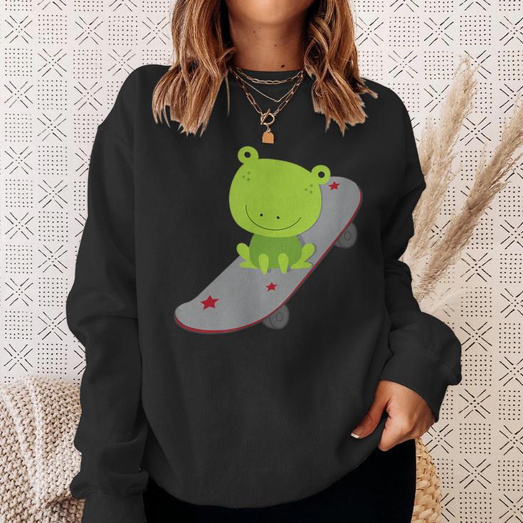 Cute Frog On Skateboard Kawaii Aesthetic Frog Sweatshirt Gifts for Her