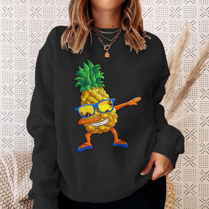 Dabbing Pineapple Kid Beach Vacation Summer Hawaii Sweatshirt Gifts for Her