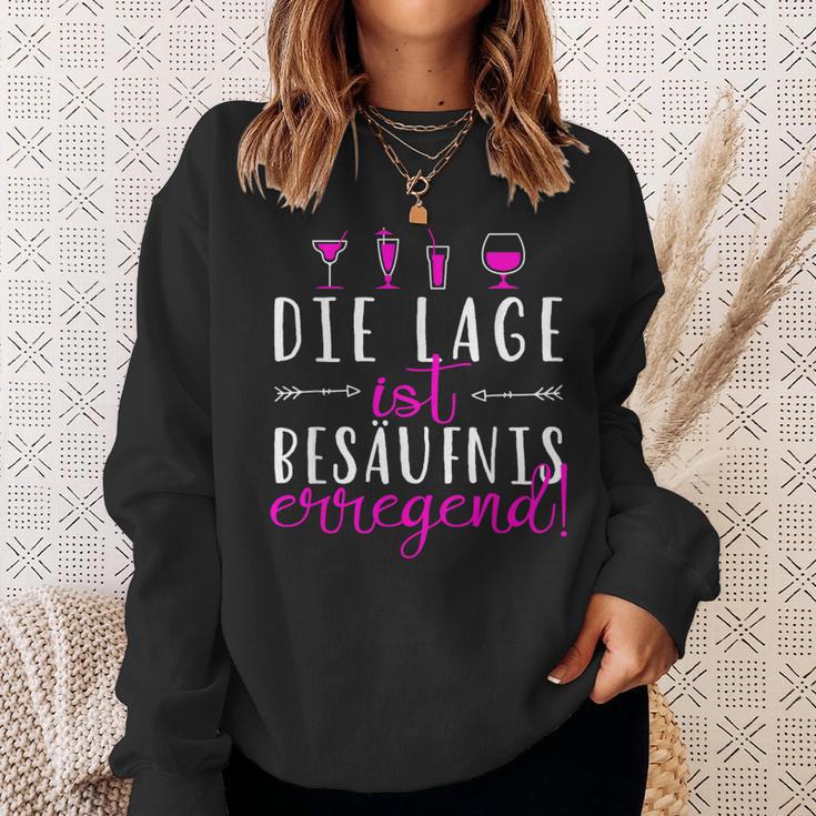 Die Lage Ist Besaffniserregend Saufen Sweatshirt Geschenke für Sie