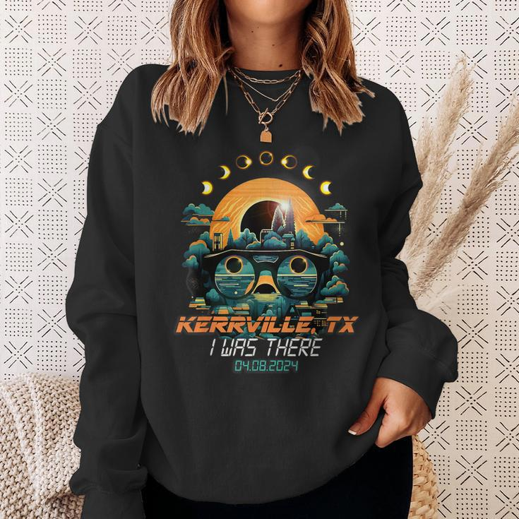 Eclipse Phases Total Solar Eclipse Kerrville Texas Tx Sweatshirt Gifts for Her